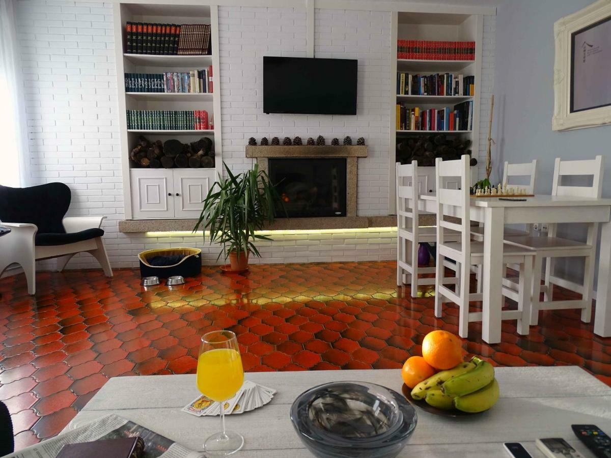Focolare Apartment กาเซเรส ภายนอก รูปภาพ