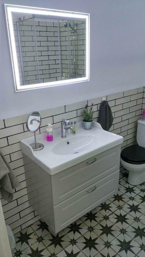 Focolare Apartment กาเซเรส ภายนอก รูปภาพ